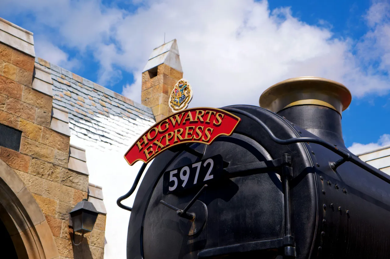 12+ Powerful Wizard Names: Magic & Mystery